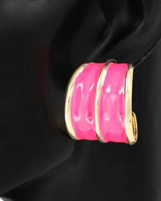GOLD-BASED HOOP EARRINGS